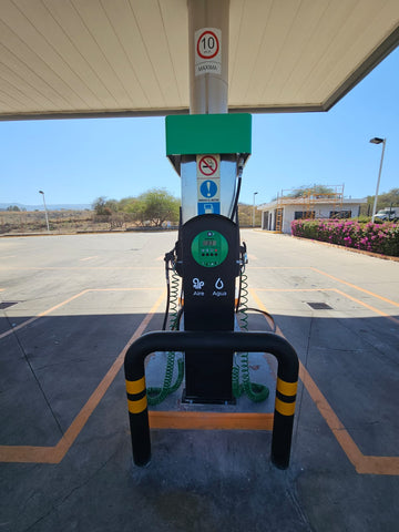 Dispensarios agua y aire electrónico, tipo parquímetro en acero inoxidable con accesorios