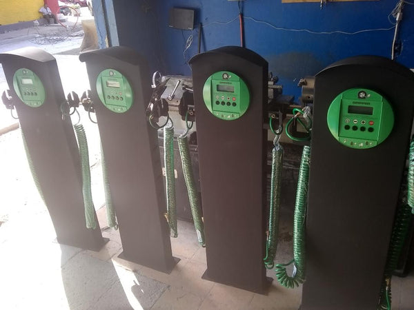 Dispensarios agua y aire electrónico, tipo parquímetro en acero inoxidable con accesorios